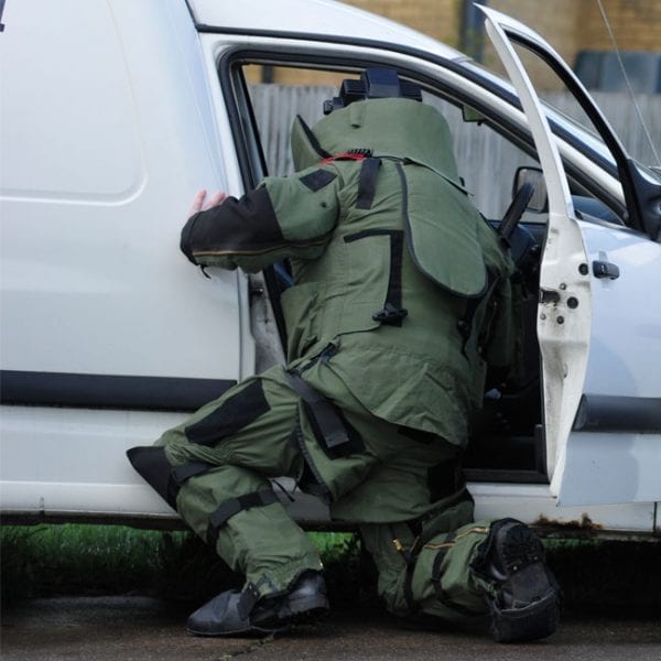 EOD<sup style="font-size: 50%;vertical-align: super;">®</sup> 9N Bomb Suit & Helmet - Image 4